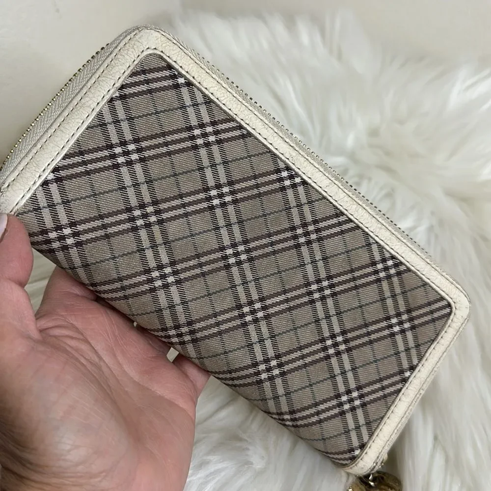 💯Authentic Burberry Blue Label Long Wallet 🍀